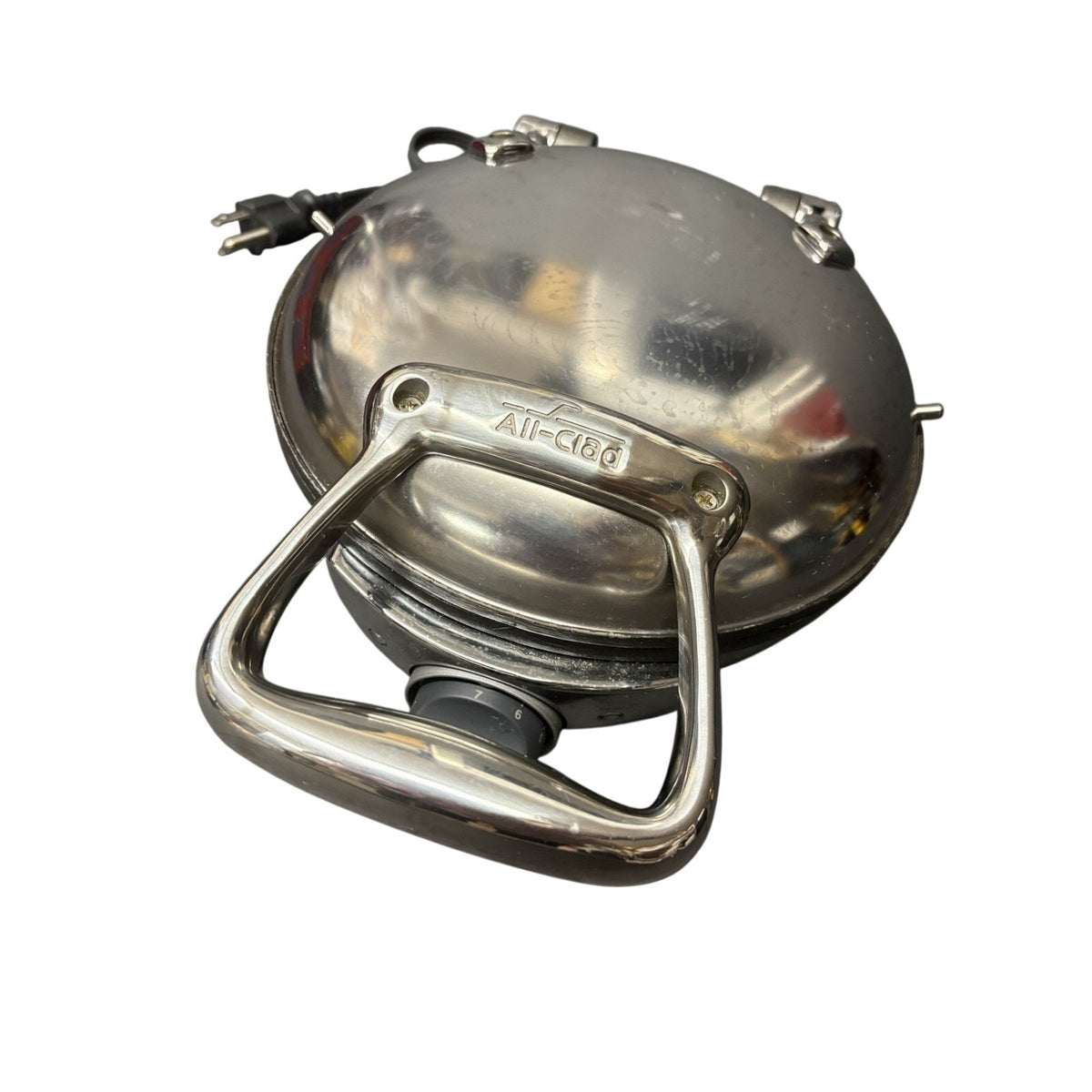 All-Clad Round Belgian Waffle Maker 1000W Nonstick Adj Temp Indicator Light,Tested-Working.
