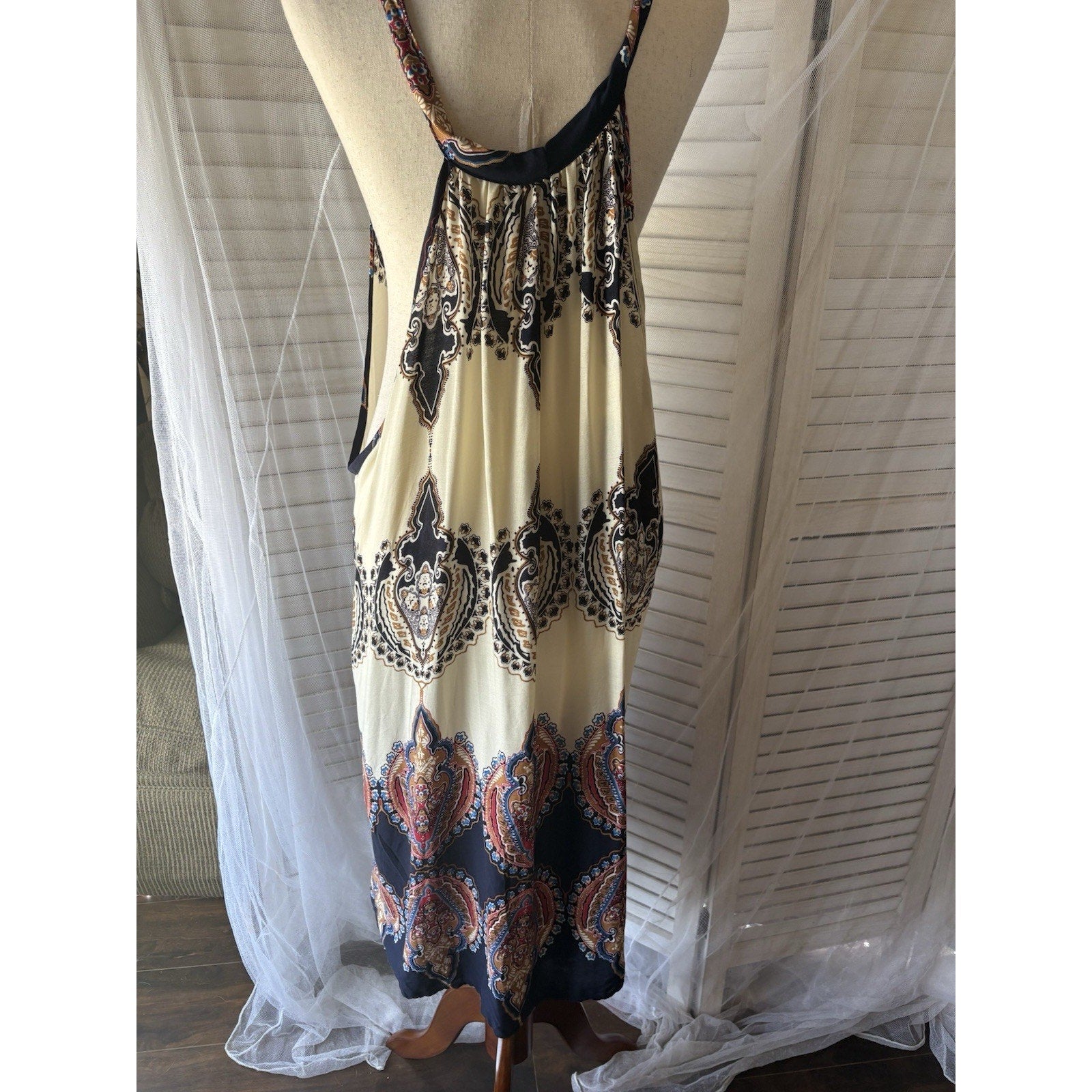 Women’s M Paisley Slip Dress Beige Black Blue Orange V-Neck Strappy Knee