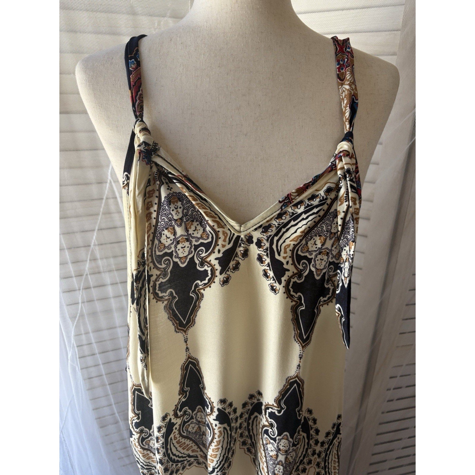 Women’s M Paisley Slip Dress Beige Black Blue Orange V-Neck Strappy Knee