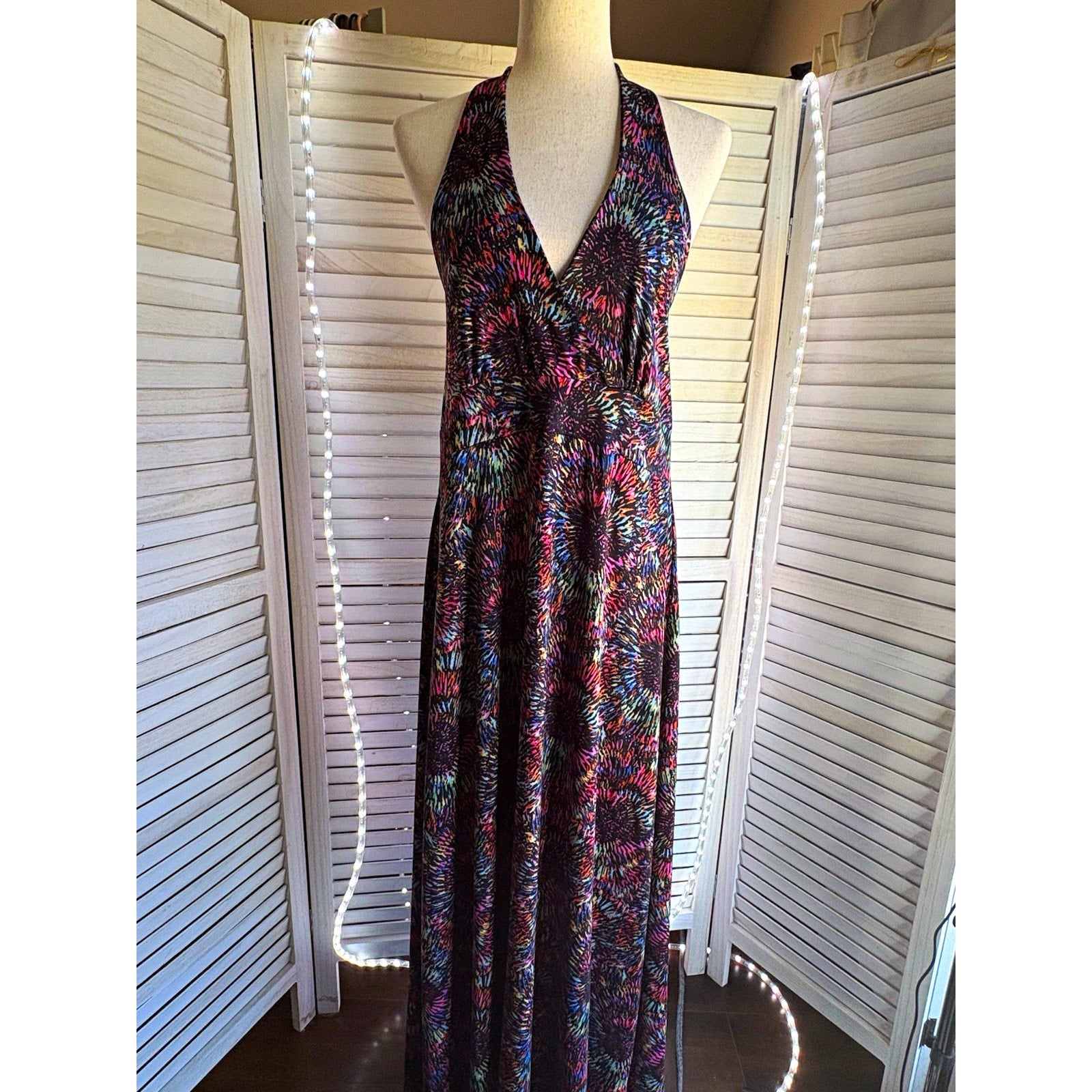 Evolve Women’s L/XL Multicolor Abstract Halter V-Neck Backless Maxi Dress