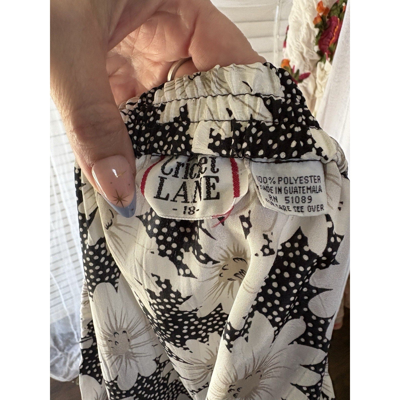 Cricket Lane Floral A-Line Midi Skirt Womens 18 Black White Elastic Waist