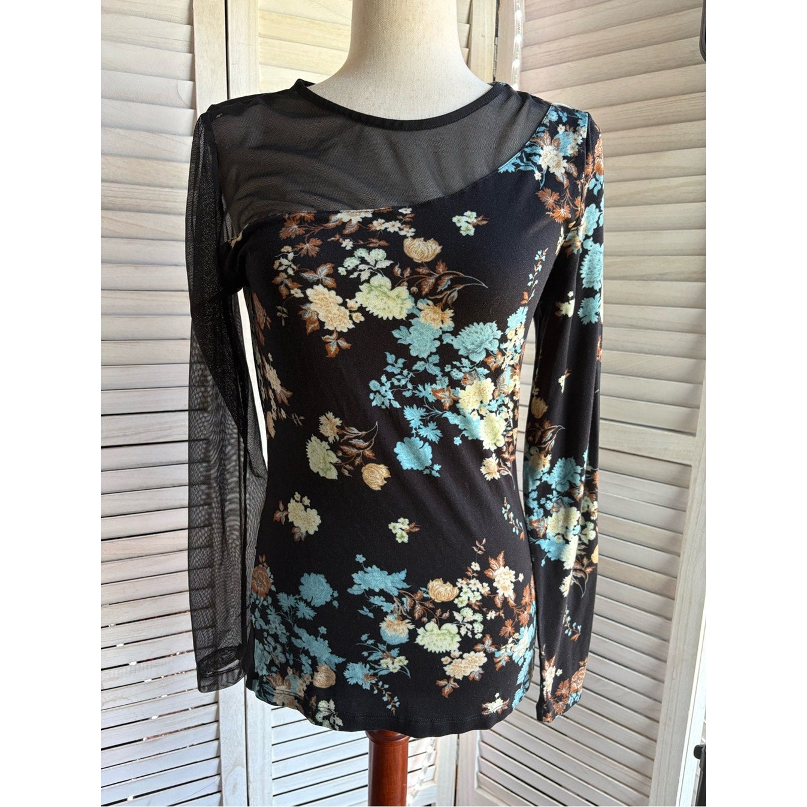 VENUS Black Floral Mesh Yoke Long-Sleeve Tunic
