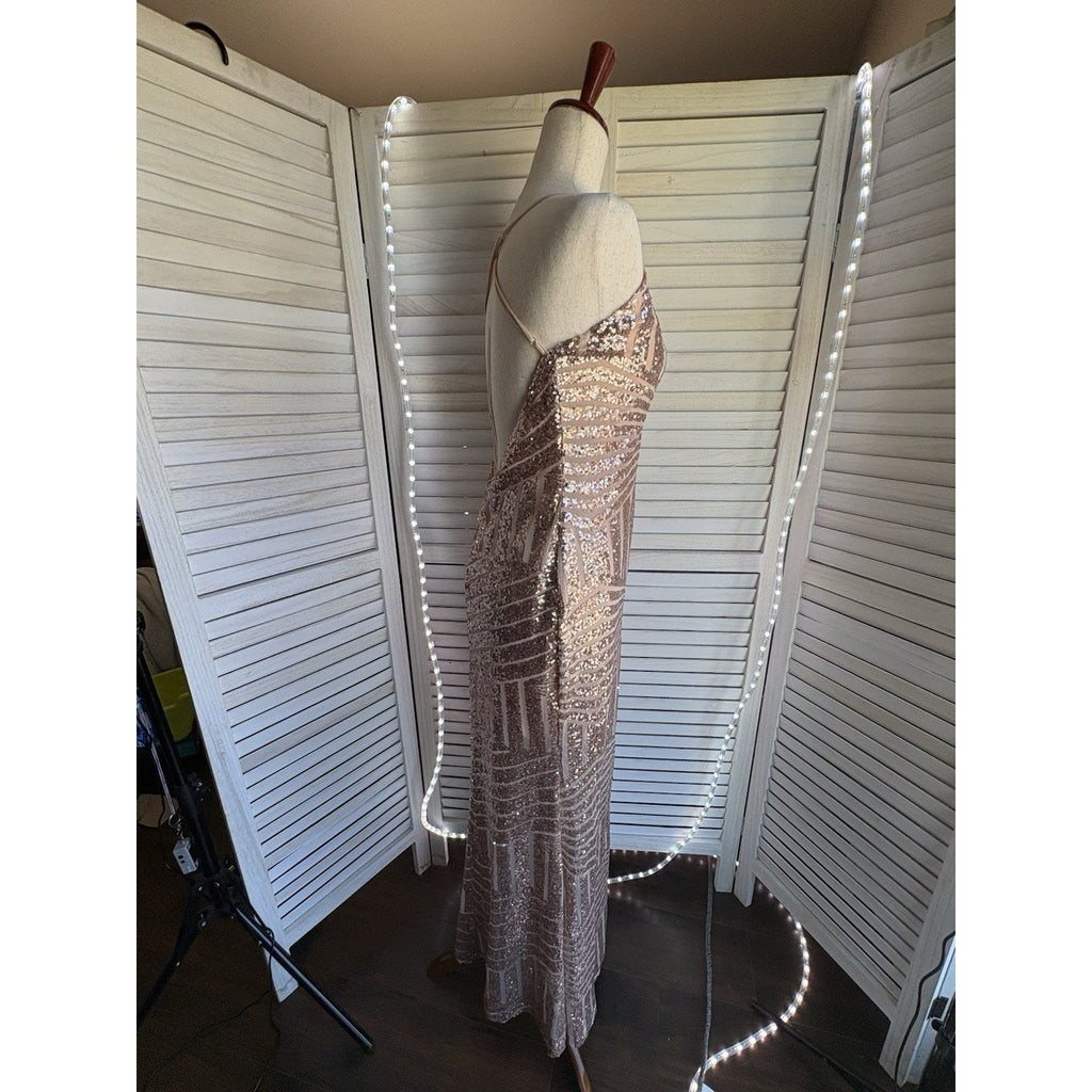 Women’s L Gold Sequin Geometric Backless V-Neck Gown