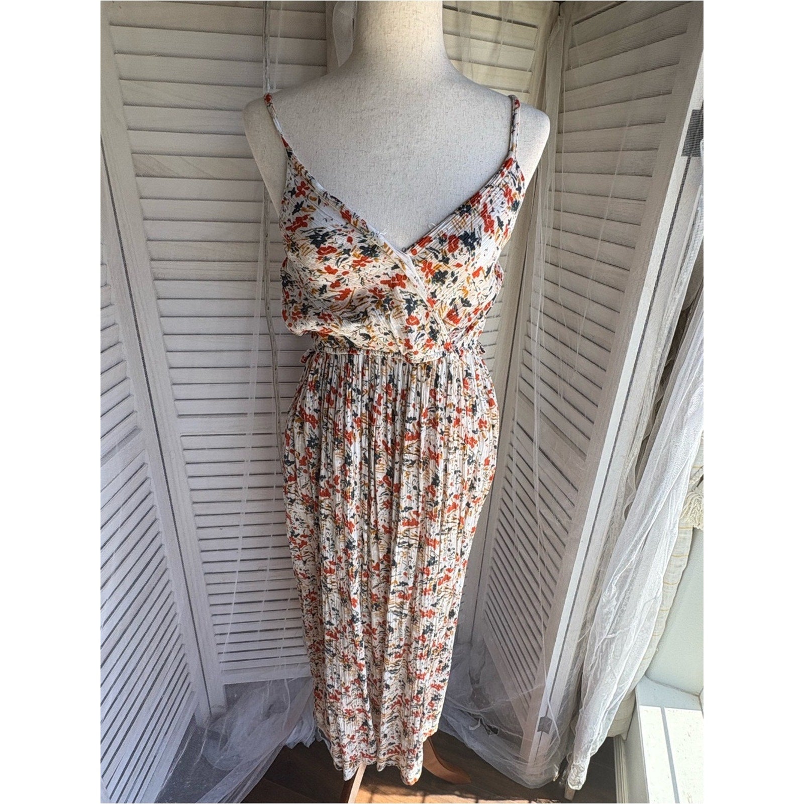Floral Spaghetti-Strap Midi Dress in White Multicolor floral print
