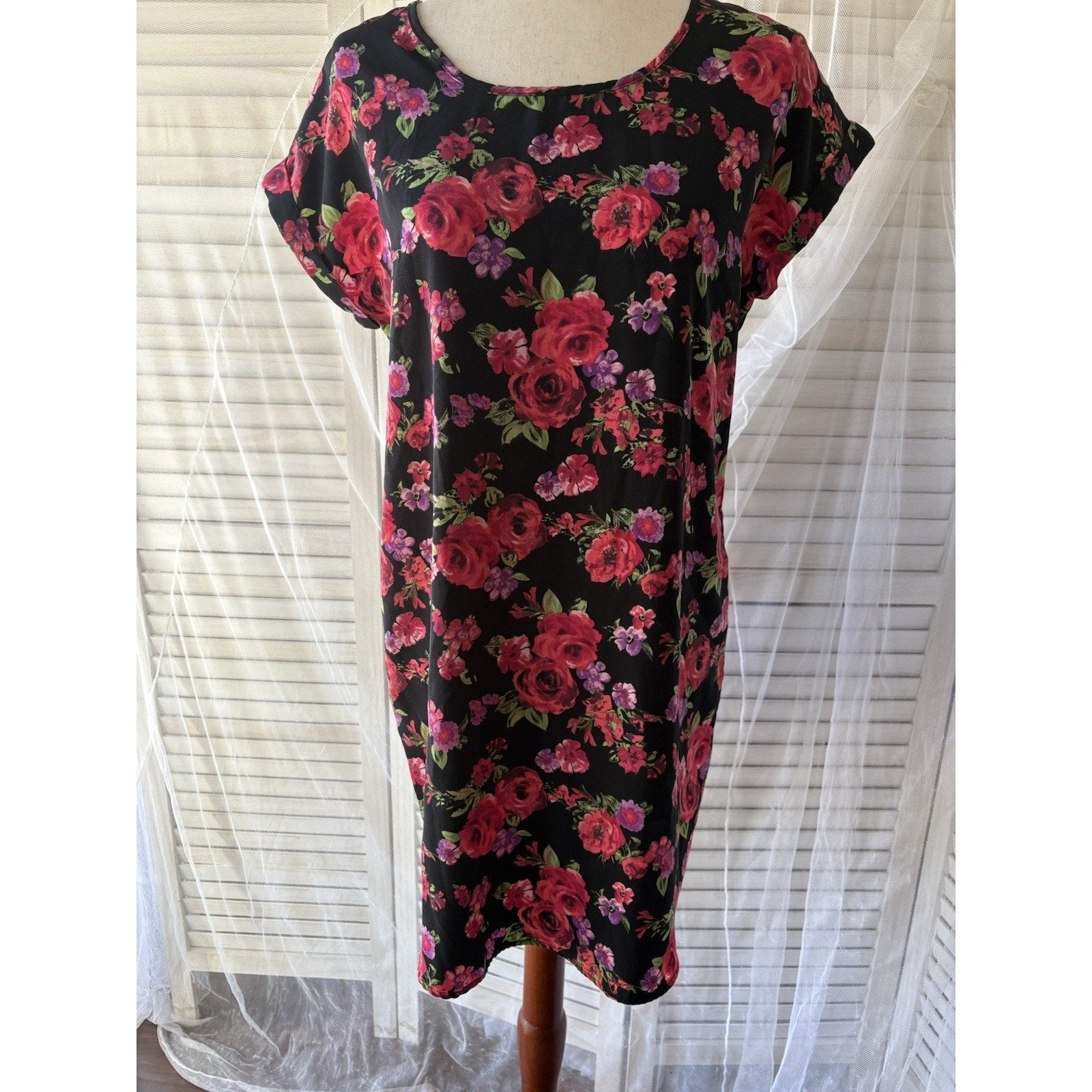 Pink Rose Black Floral Rayon T-Shirt Dress Cap Sleeve Round Neck Knee S