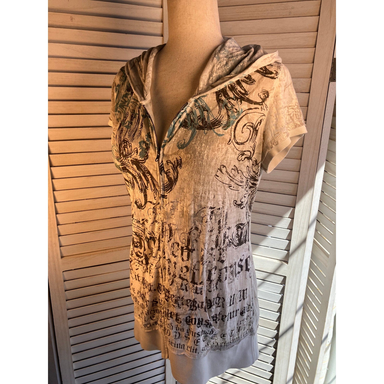 Maurices Y2K Zip Up Short Sleeve Hoodie Size XL
