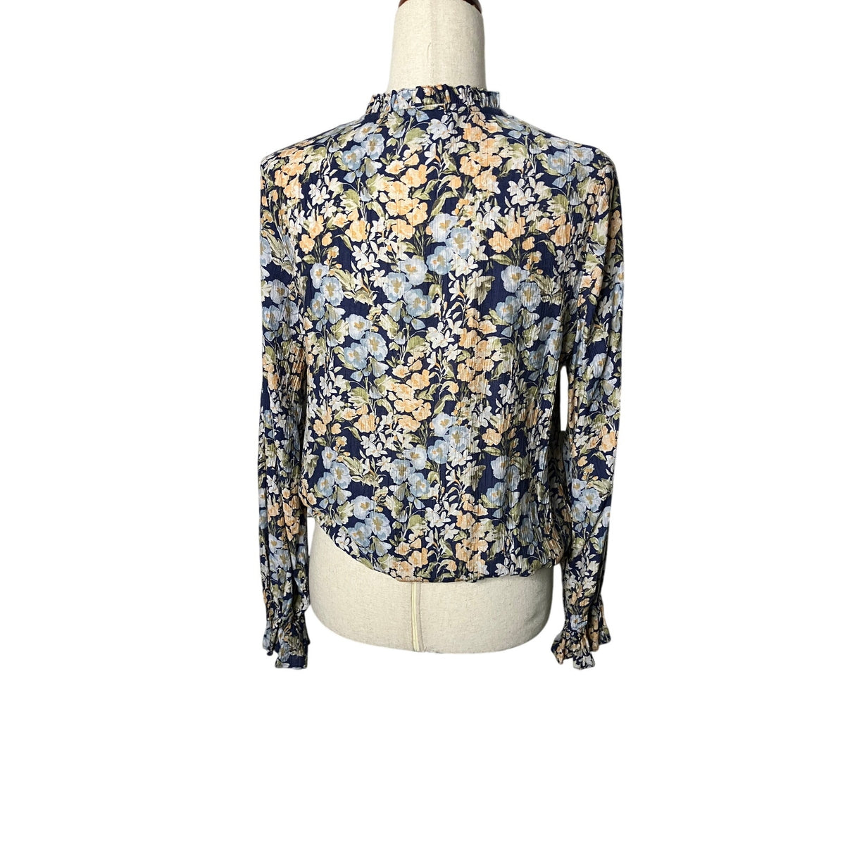 CeCe Women’s Medium Navy Floral Tie Neck Ruffle Long Sleeve Blouse