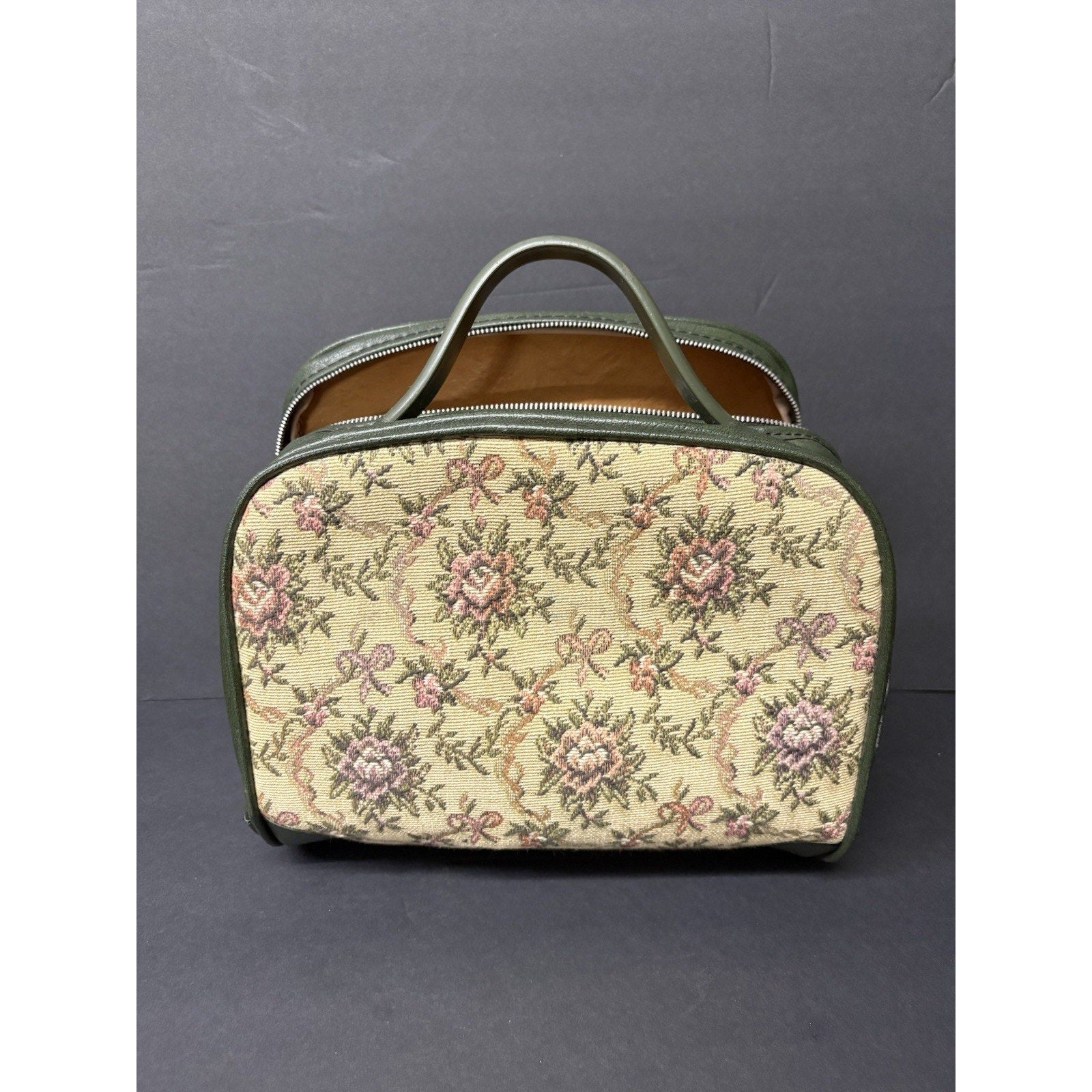 Vintage Floral Tapestry Train Case Cosmetic Bag Green Vanity.
