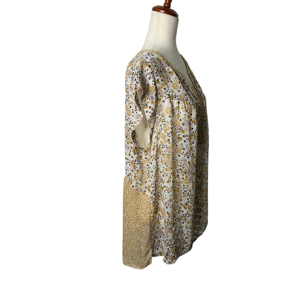 DR2 Women’s 1X Cream Mustard Blush Abstract Print Cap Sleeve Blouse