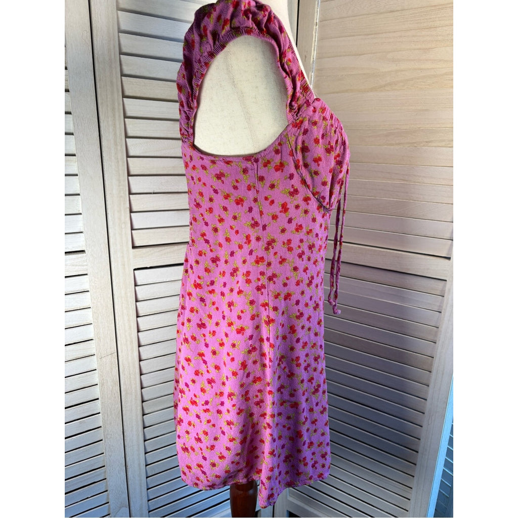 Wild Fable Lavender Pink Floral Smocked Top Size M
