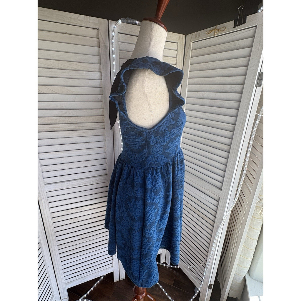 Xhilaration Women’s XS Blue Black Floral Lace Fit & Flare Scoop Open Back Zip