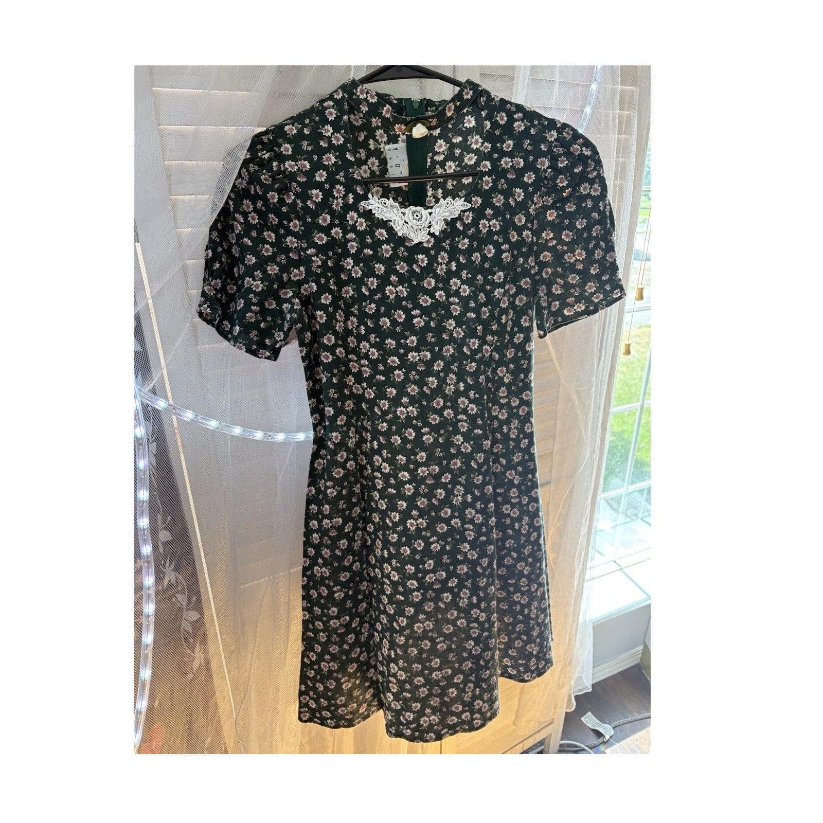 Vintage The Limited Green Floral Woven Mini Bodycon Dress Lace Trim Short Sleeve