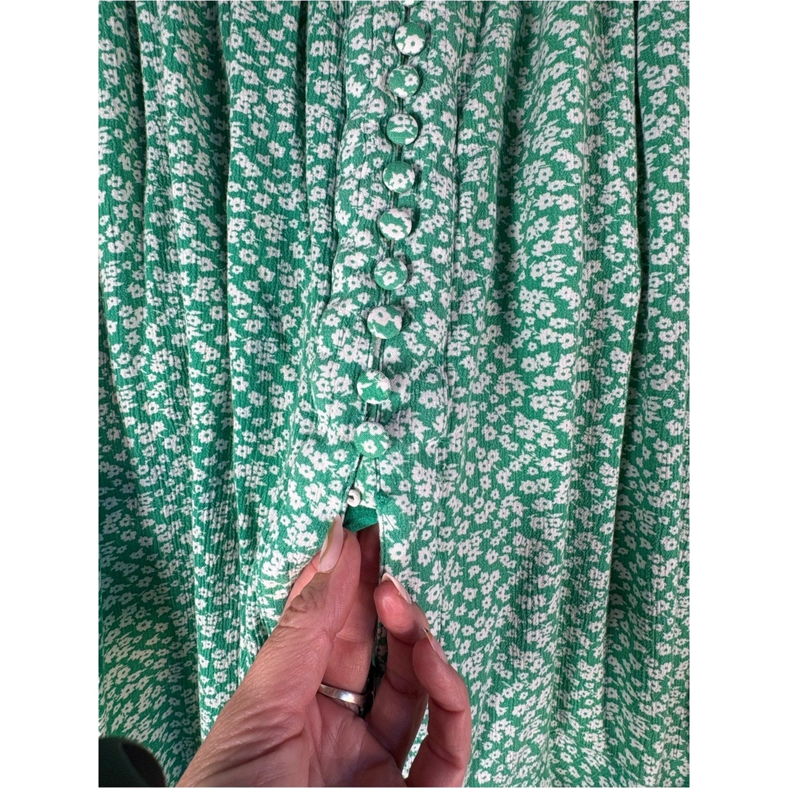 Women's Green Floral High-Low Button Front Skirt Size S
