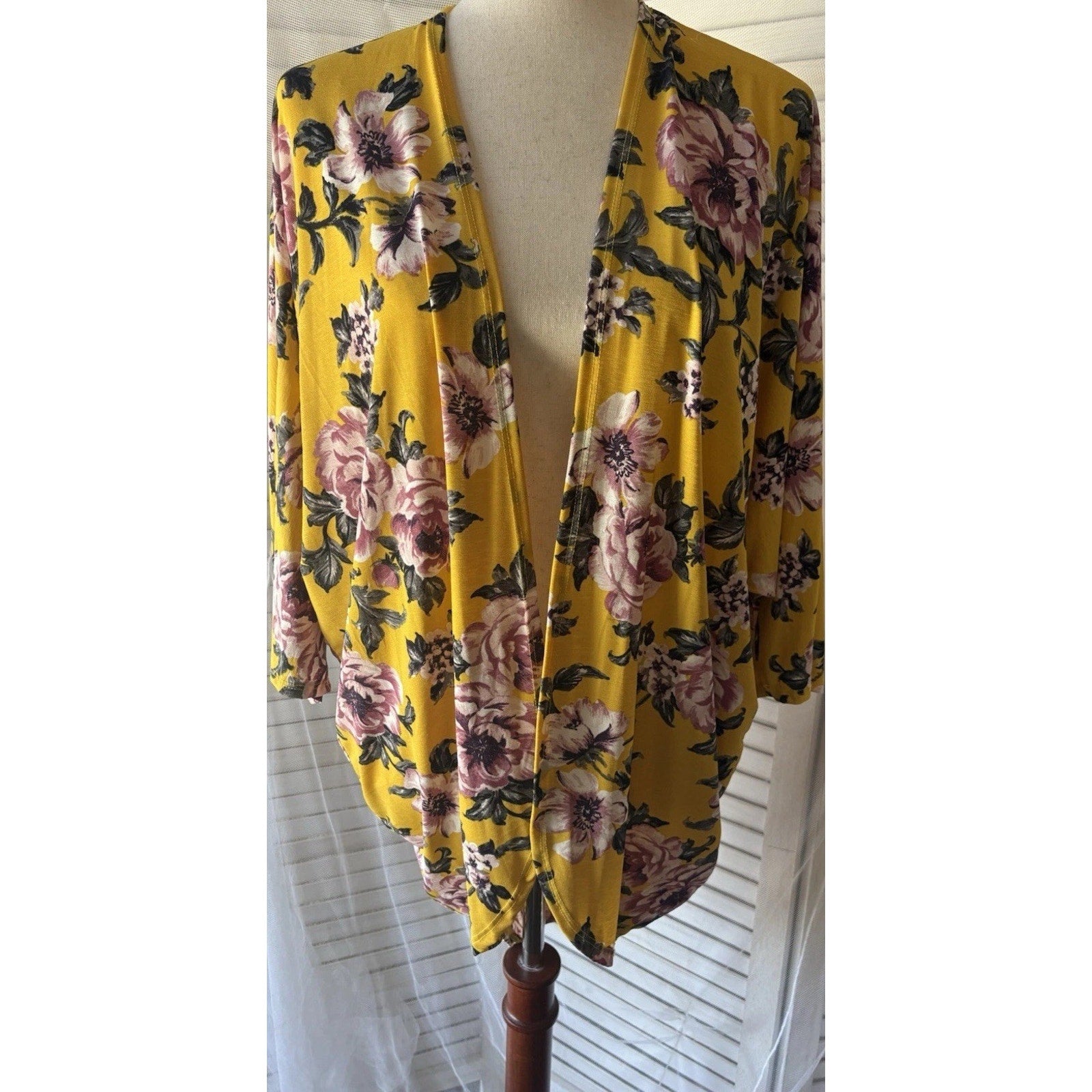 Lime N Chili Yellow Floral Knit Open Front Long Sleeve Cardigan Sweater S