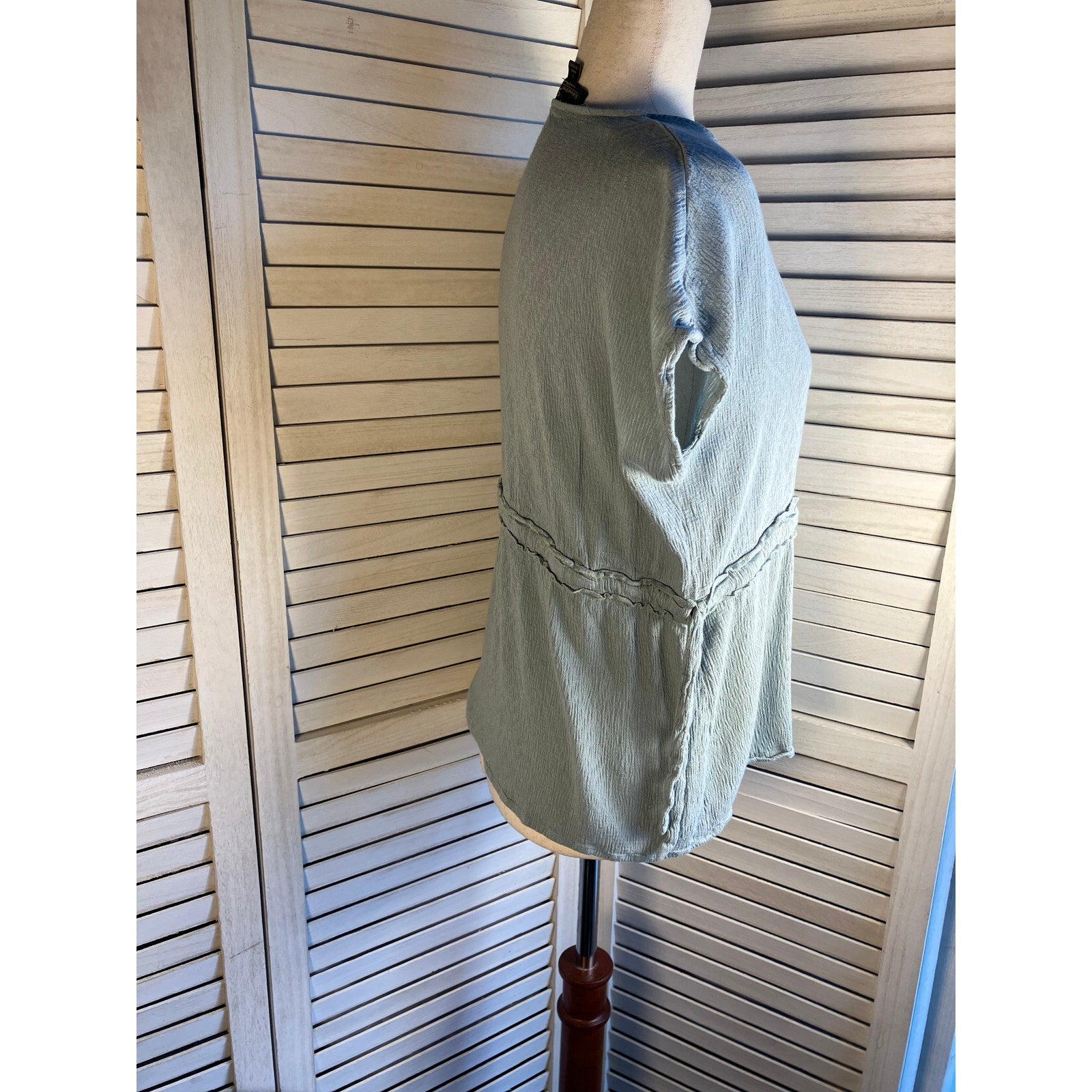 Susan Betro Womens Blouse in Sage Size L