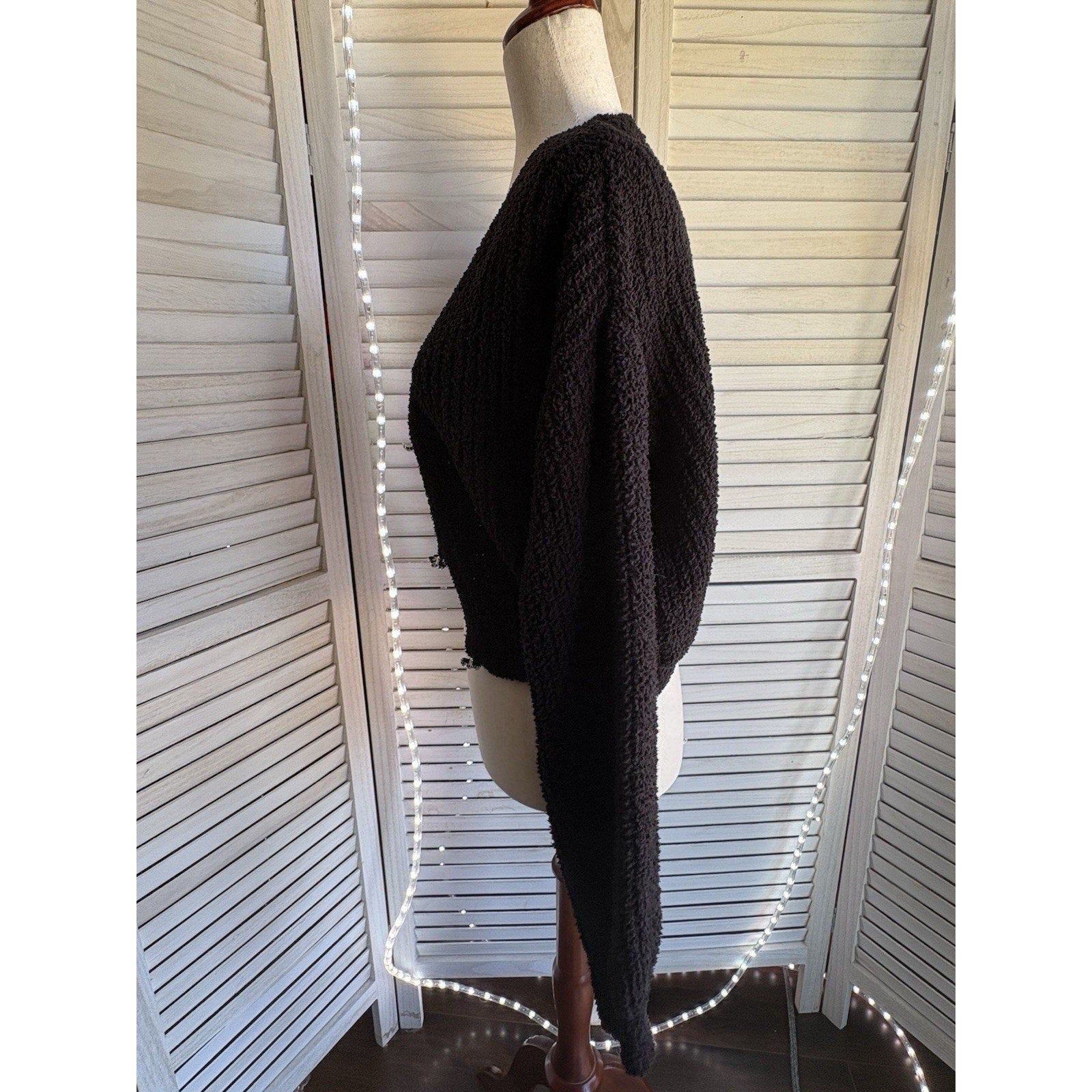 Willow Moon Black Solid Knit V-Neck Button Front Long Sleeve Cardigan Sweater M