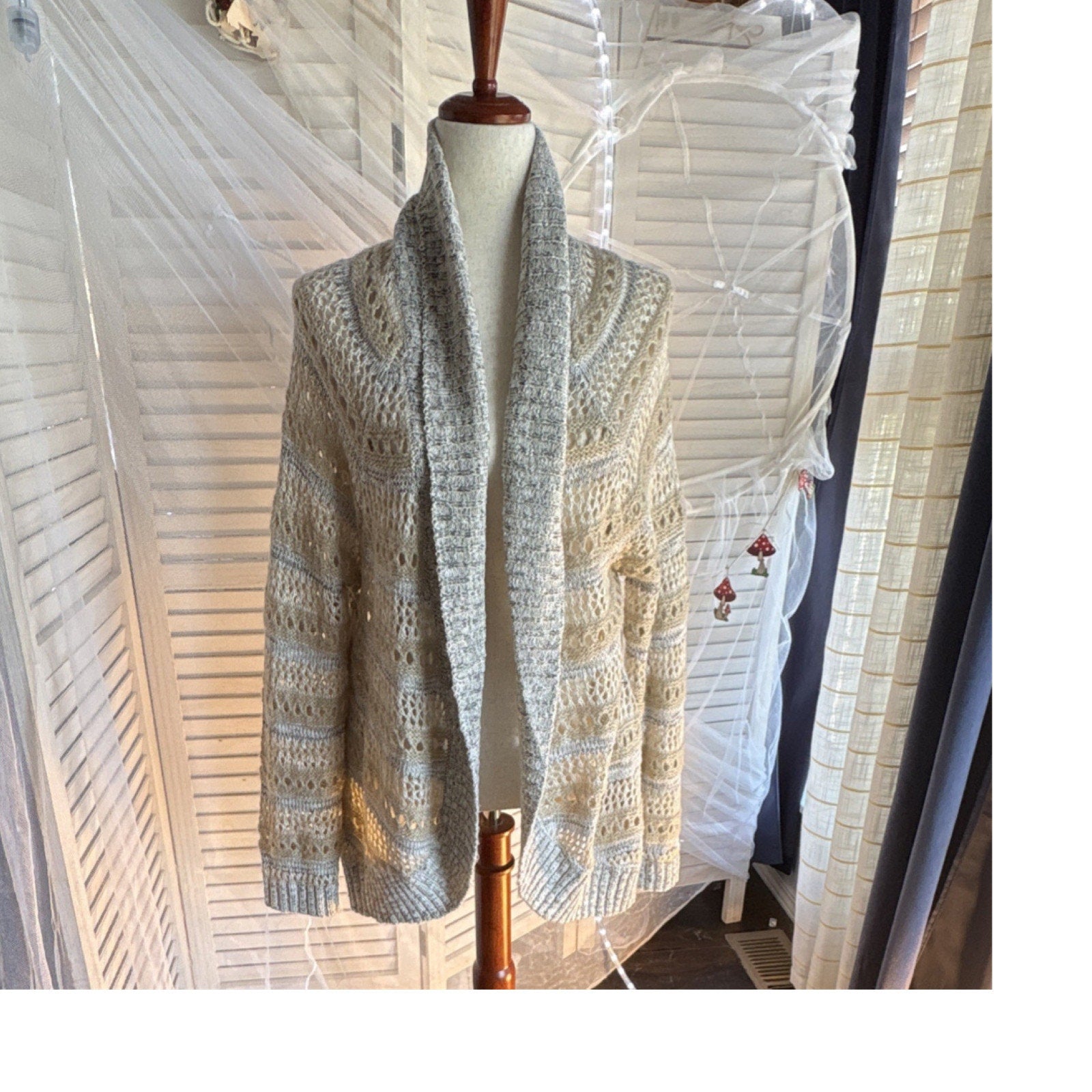 Nine West Vintage America Open Knit Shawl Collar Cardigan Sweater L Beige Gray