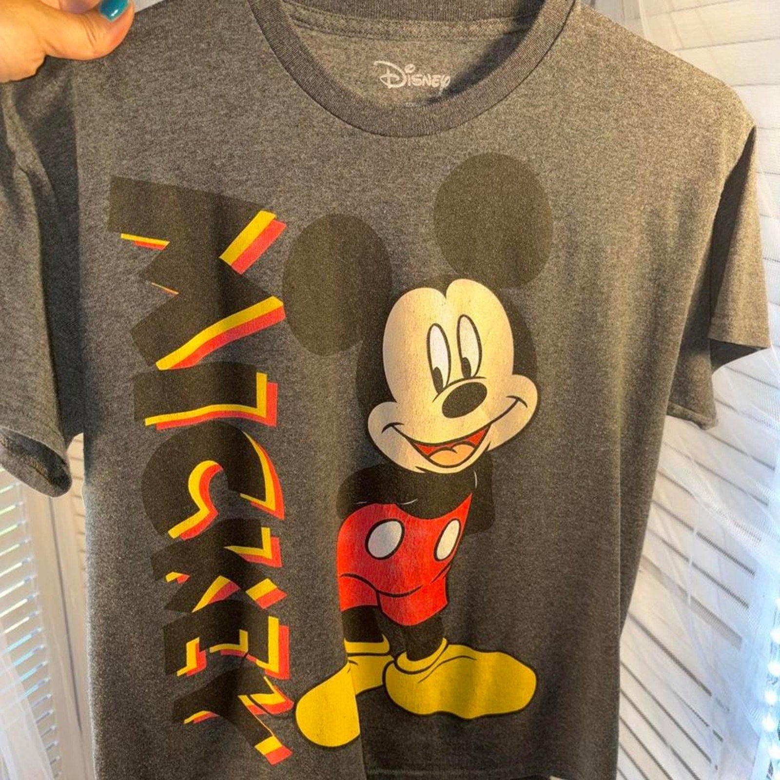 Vintage Disney Mickey Mouse gray  t-shirt with Mickey Mouse graphic tee, size S